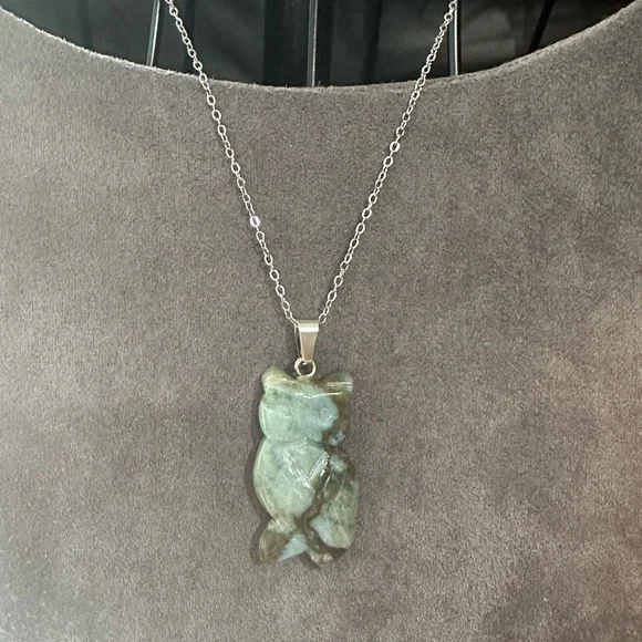 Ocean Jasper Owl Pendant Necklace on Silver Copper Chain - Picture 12 of 14